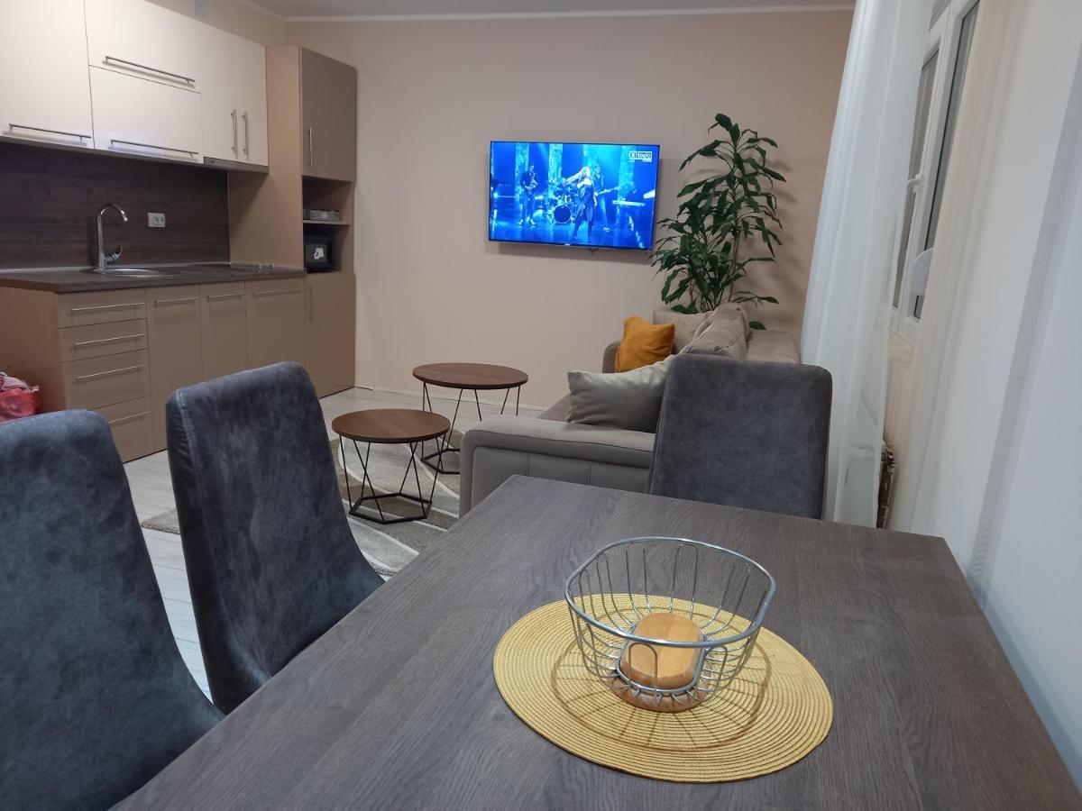 Leda Apartmani Smederevo Exterior foto